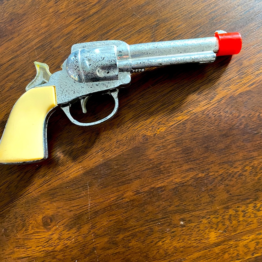 Toy gun. Vintage 1950’s. Plastic